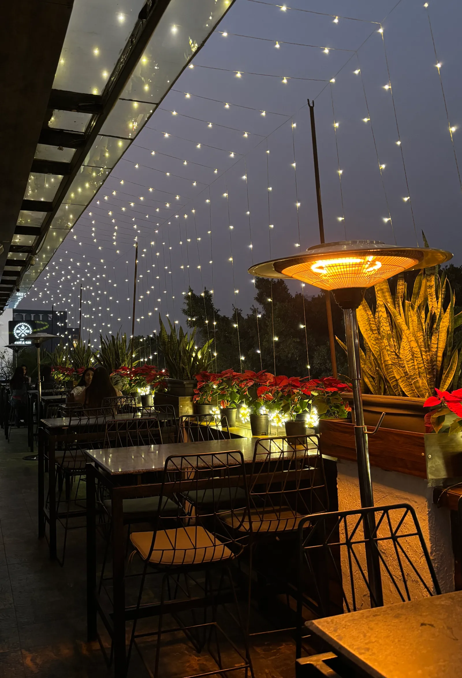 Level 4 Rooftop Restaurant